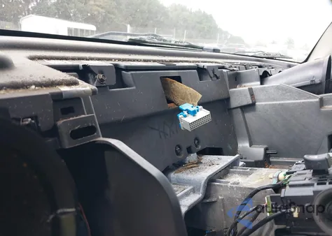 2003 Hummer H2 z USA, uszkodzony, nr VIN 5GRGN23U33H123368